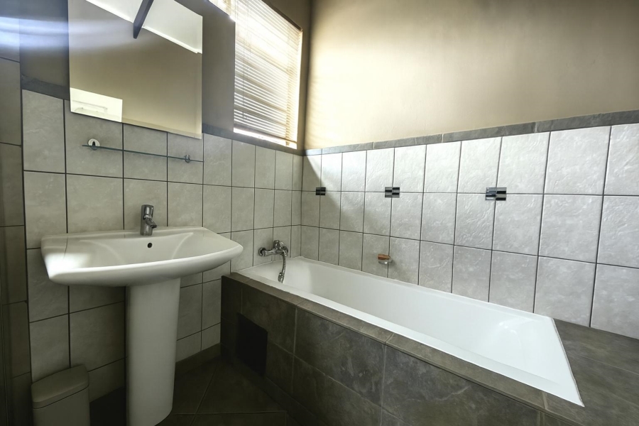 4 Bedroom Property for Sale in Cashan North West